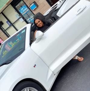 Meet your Posher, Tina